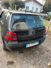 Golf 4 per abbandono progetto