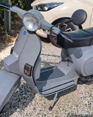 vespa 50 
