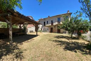 CASA SEMINDIPENDENTE A CALLIANO