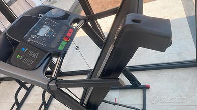 Tapis roulant elettrico  decathlon  palestra 