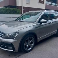 Volkswagen Tiguan 1.4 TSI Sport R line Tua a € 312