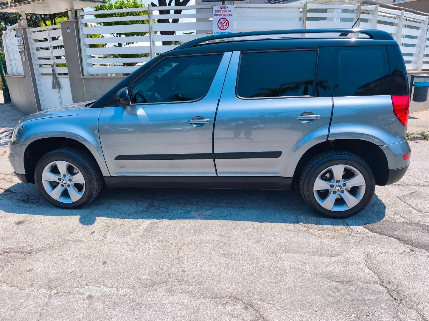 Skoda Yeti 2013 photo 2