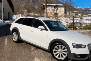 Audi a4 allroad 2015 con  gancio traino
