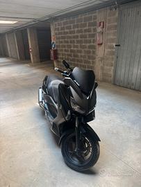 scooter Xmax