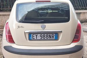 Lancia Y