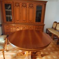 Mobile + Tavolo + 6 Sedie