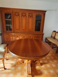 Mobile + Tavolo + 6 Sedie