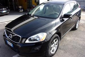 VOLVO XC60 2.4 D 163 CV AWD Momentum
