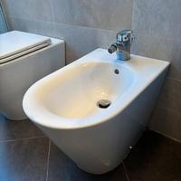 Sanitari filo muro