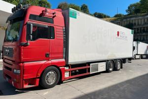 Man TGX 26460. 2003. Frigorifero