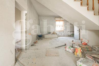 Casa indipendente in fase di ristrutturazione