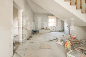 Casa indipendente in fase di ristrutturazione