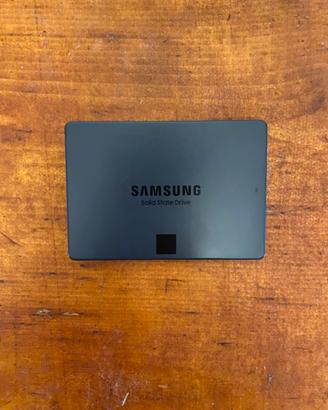 Ssd samsung 870 QVO 1TB SATA III + supporto e cavi