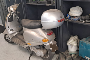Vespa piaggio 125 ET4