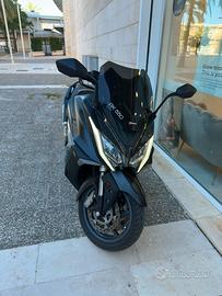 Kymco Ak550