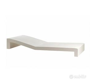 2 lettini / chaises longues Jut Tumbona by Vondom