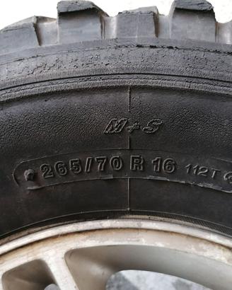 Cerchi e gomme fuoristrada r16