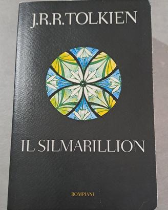 Libro "Il Silmarillion"