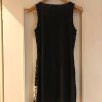 Vestito a maglia con paiettes d’oro e d’argento