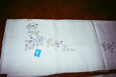 Parure da letto, più asciugamani in lino