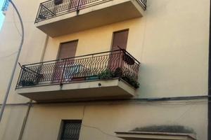 Mansarda di 70mq + appartamento 145 mq a Lercara