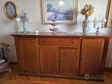 Credenza a 4 ante con cassetto centrale