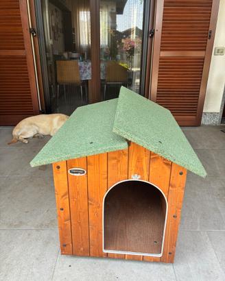 Cuccia in legno per cane