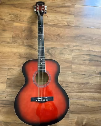 Chitarra acustica con custodia