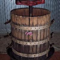Torchio per uva / vino