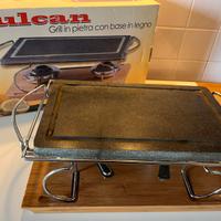 Grill in pietra ollare con supporto in legno