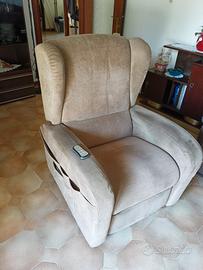Poltrona relax elettrica alzapersona