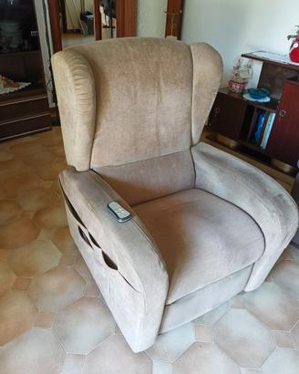 Poltrona relax elettrica alzapersona