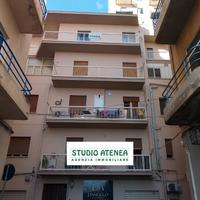 Zona Piazza Cavour 95Mq + Terrazzo Sovrastante