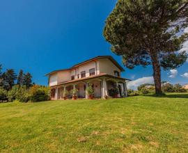 Viareggio - Villa ben tenuta vicino al mare