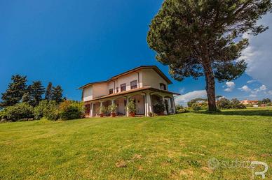 Viareggio - Villa ben tenuta vicino al mare