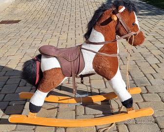 cavallo a dondolo peluche/legno