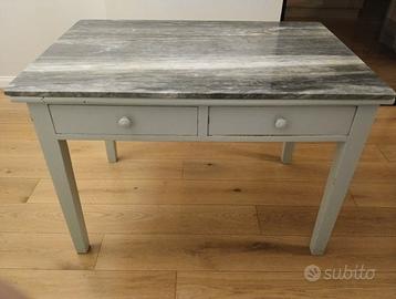 Tavolo da cucina con piano in marmo