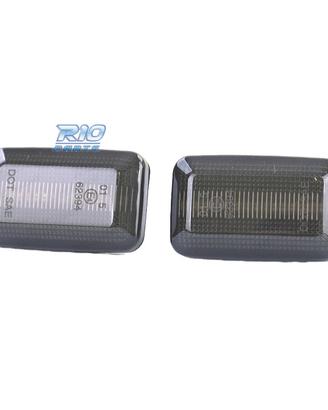 FRECCIE LATERALI PER VOLKSWAGEN VW AUDI A LED NERO
