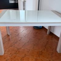 Tavolo allungabile max 220cm