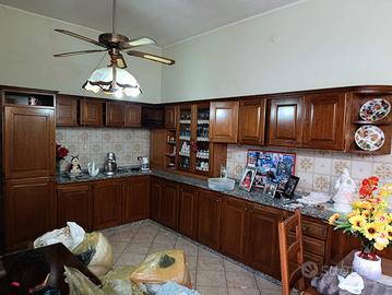 cucina 9 metri in massello