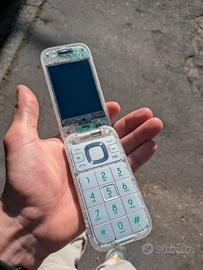 the boring phone - bodega x Heineken 