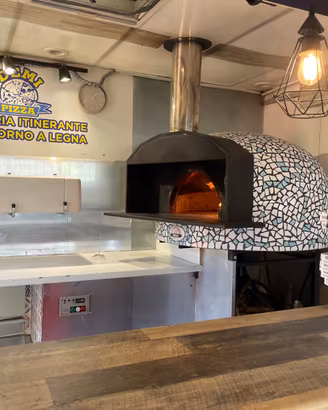 Food truck Volkswagen, Pizzeria con Forno a legna