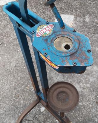 tappatrice per tappi di sughero