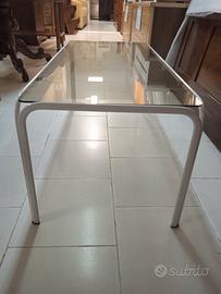 tavolo da salotto con vetro 
