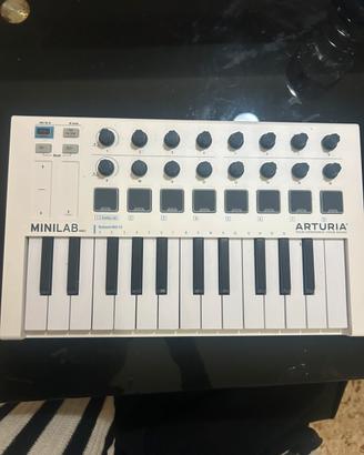 Tastiera Arturia Minilab MKII