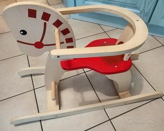 Cavallino a dondolo in legno