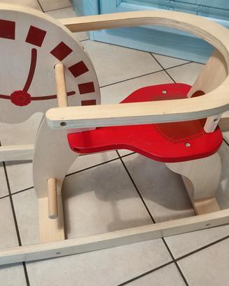Cavallino a dondolo in legno