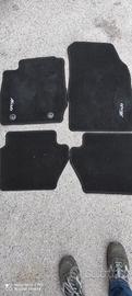 🚗 Tappetini 👉 Tappetini originali Ford Fiesta – 
