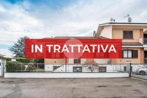 PORZIONE DI BIFAMILIARE A VOLVERA