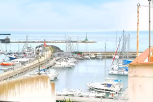 Villino a Procida sul porto di marina grande